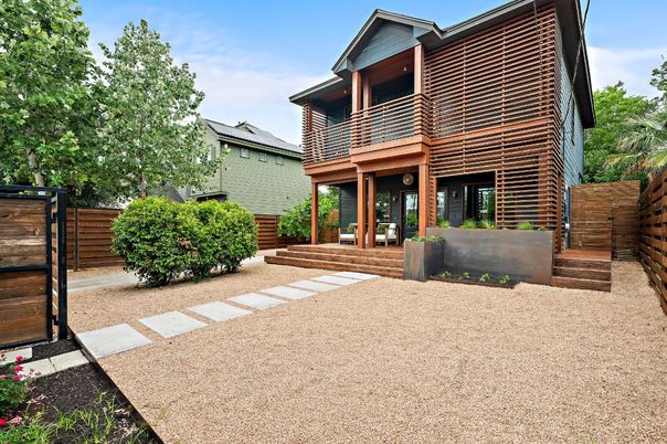 Backyard, Exterior, Facade, Log Home