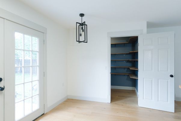 Empty room, Interior, Pendant Lights, Wood Texture Flooring