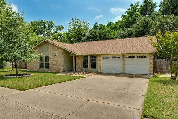 Attached, Exterior, Facade, Brick Facade, Ranch