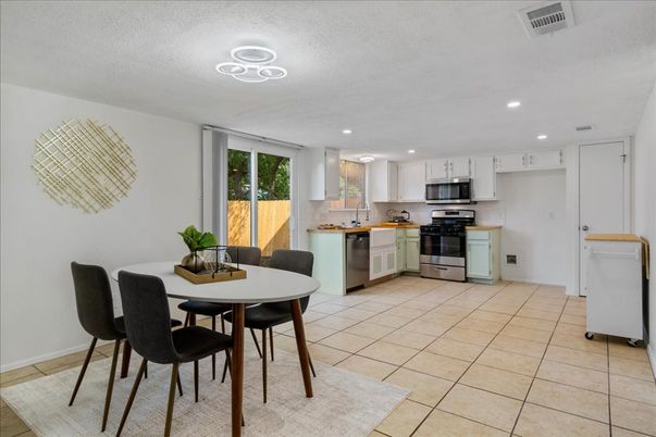 Dining room, Interior, Kitchen, Recessed Lighting, Stainless Steel Appliances