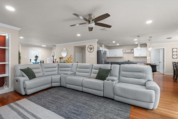 Interior, Kitchen, Living room, Pendant Lights, Recessed Lighting, Wood Texture Flooring