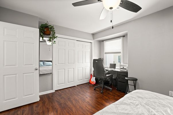 Bedroom, Home Office, Interior, Wood Texture Flooring