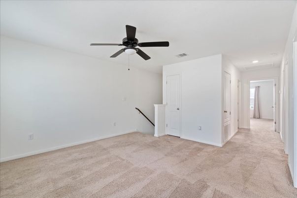 Empty room, Interior, Recessed Lighting