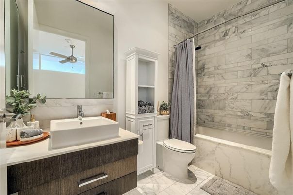 Bathroom, Interior, Marble, Marble Walls