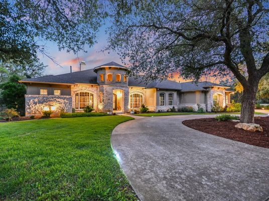 Backyard, Exterior, Facade, French Provincial
