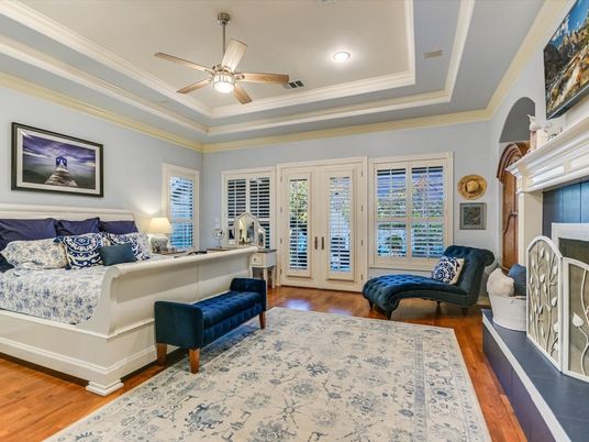 Bedroom, Interior, Living room, Recessed Lighting, Wood Texture Flooring
