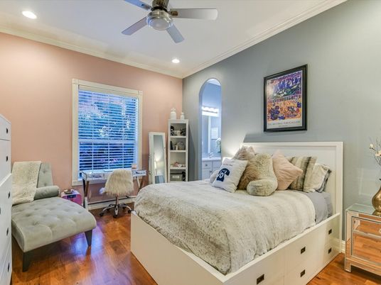 Bedroom, Home Office, Interior, Recessed Lighting, Wood Texture Flooring