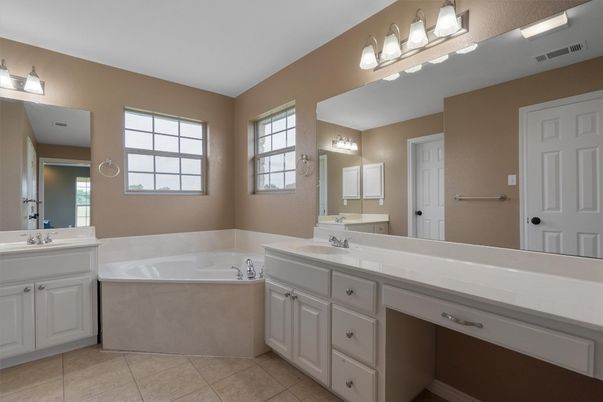 Bathroom, Dual Sink Vanities, Interior