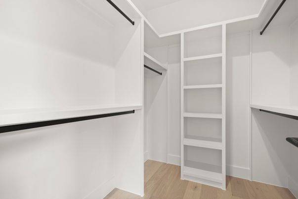 Interior, Walk-in Closets, Wood Texture Flooring