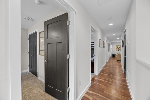 Interior, Recessed Lighting, Wood Texture Flooring