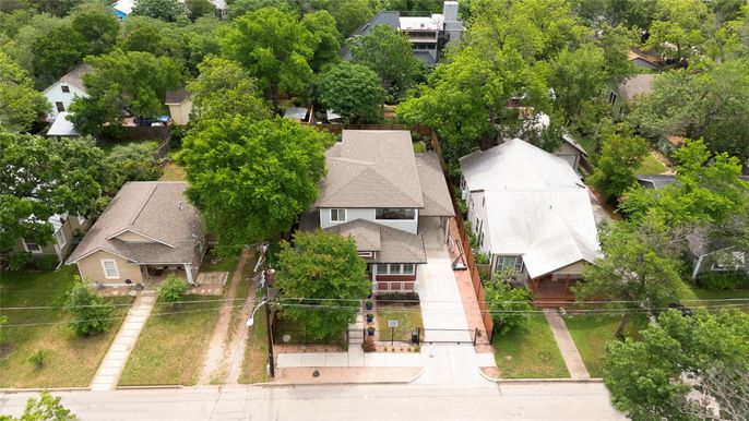 Exterior, Drone