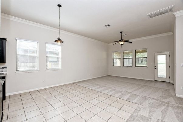 Empty room, Interior, Pendant Lights
