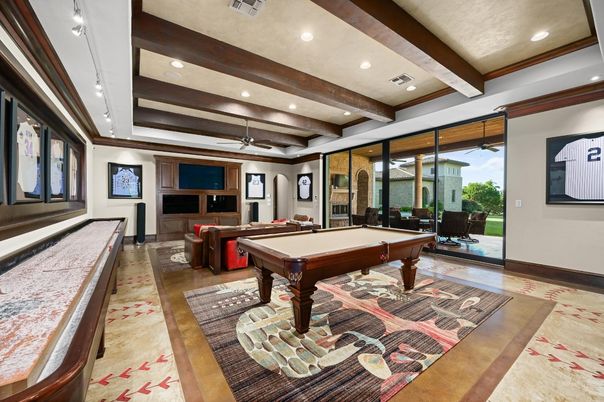 Billiard Table, Game Room, Interior, Recessed Lighting, Wooden Beams