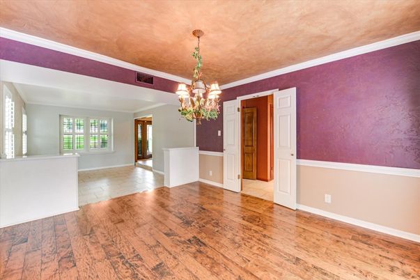 Chandelier, Empty room, Interior, Wood Texture Flooring