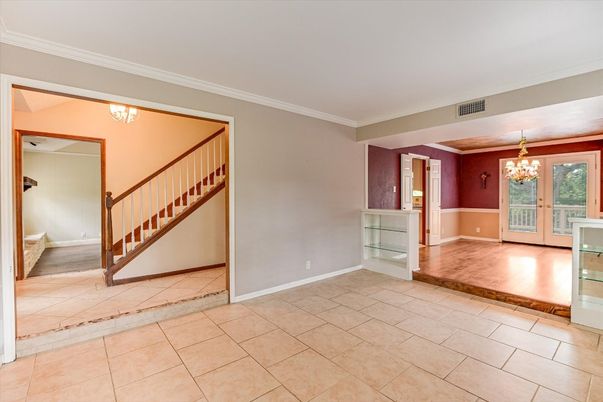 Chandelier, Empty room, Interior, Wood Texture Flooring