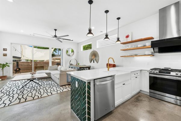 Interior, Kitchen, Living room, Pendant Lights, Recessed Lighting, Stainless Steel Appliances