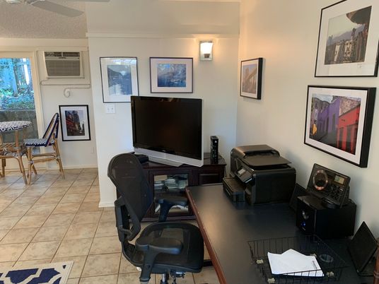 Home Office, Interior
