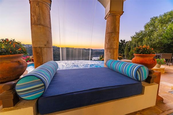 Exterior, Pool, Water