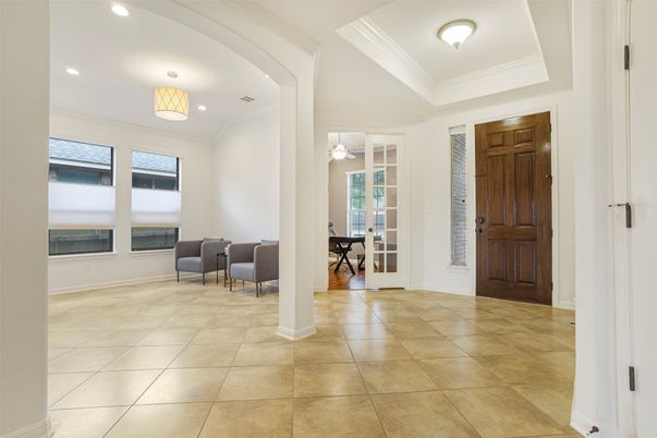 Dining room, Interior, Recessed Lighting