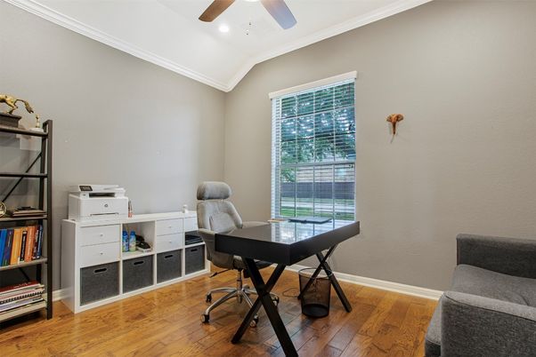 Home Office, Interior, Recessed Lighting, Wood Texture Flooring