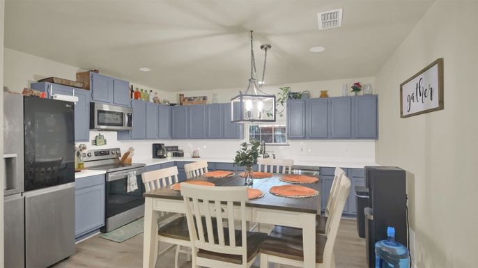 Dining room, Interior, Kitchen, Pendant Lights, Recessed Lighting, Wood Texture Flooring