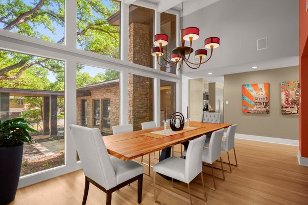 Chandelier, Dining room, Interior, Recessed Lighting, Wood Texture Flooring