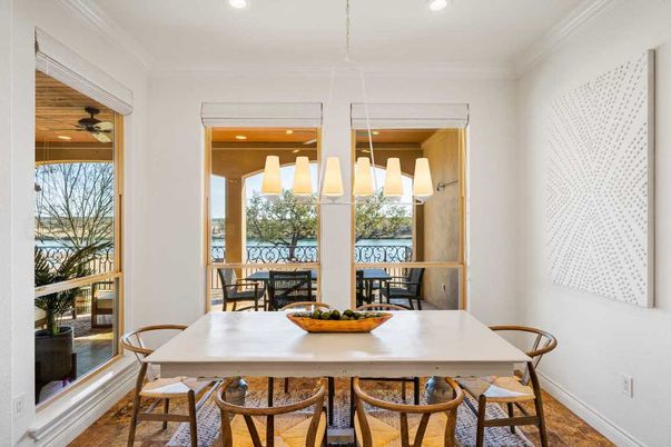 Dining room, Interior, Pendant Lights, Recessed Lighting