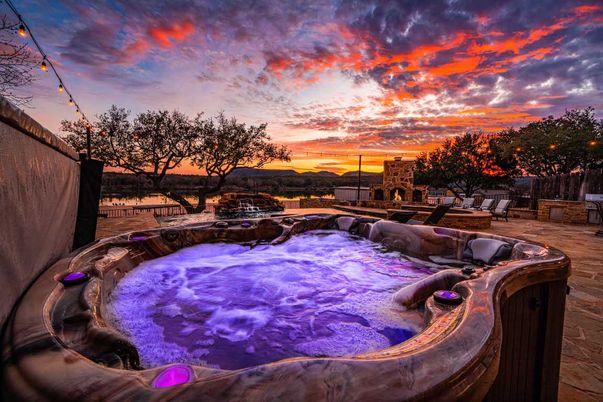 Exterior, Hot Tub