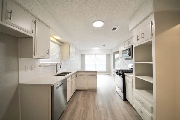Interior, Kitchen, Recessed Lighting, Wood Texture Flooring