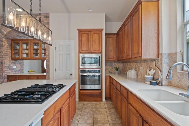 Interior, Kitchen, Pendant Lights, Stainless Steel Appliances