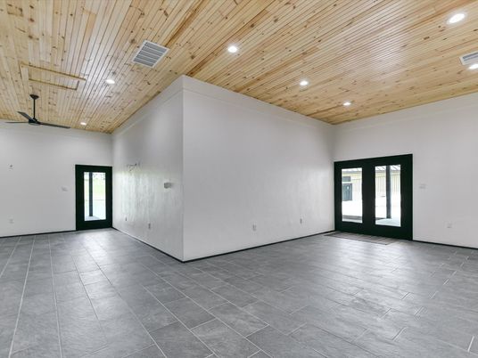 Empty room, Interior, Recessed Lighting, Wooden Ceilings
