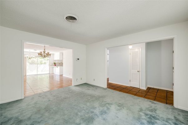 Chandelier, Empty room, Interior