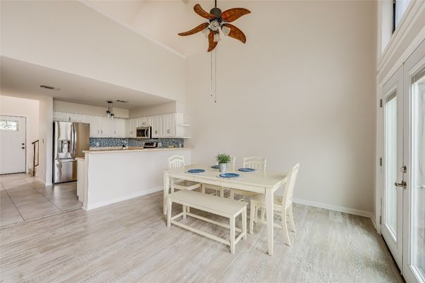 Dining room, Interior, Kitchen, Stainless Steel Appliances, Wood Texture Flooring