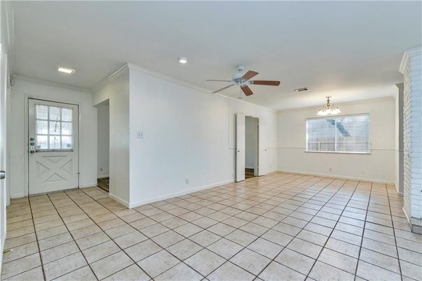 Chandelier, Empty room, Interior, Recessed Lighting