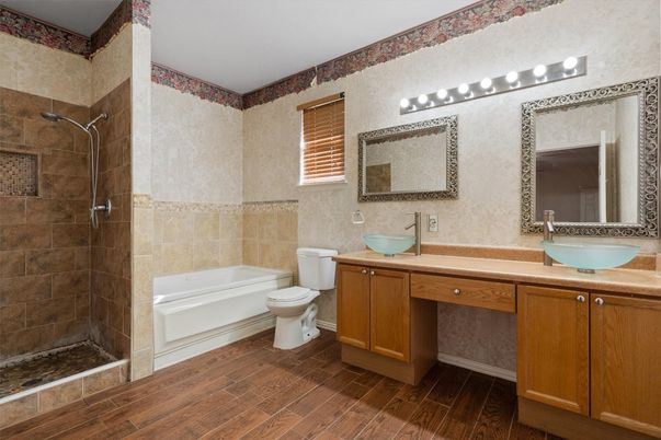 Bathroom, Dual Sink Vanities, Interior, Wood Texture Flooring