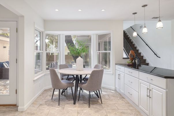 Dining room, Interior, Pendant Lights, Recessed Lighting