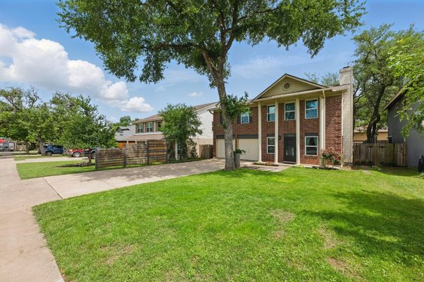 Backyard, Exterior, Facade, Brick Facade, Georgian