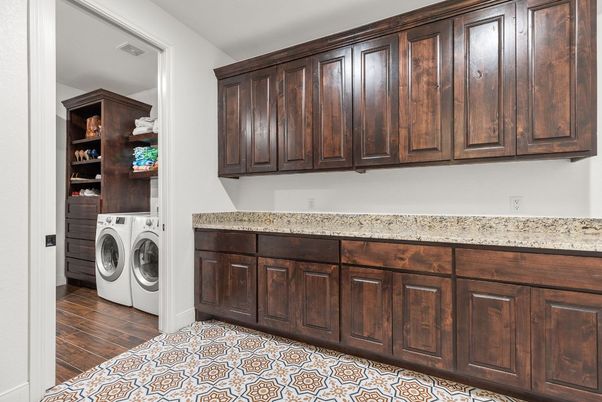 Interior, Washer, Wood Texture Flooring