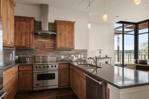 Interior, Kitchen, Pendant Lights, Stainless Steel Appliances
