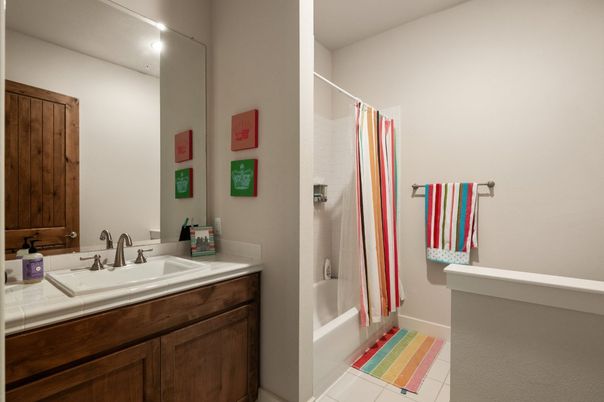 Bathroom, Interior, Recessed Lighting, Tile Countertops