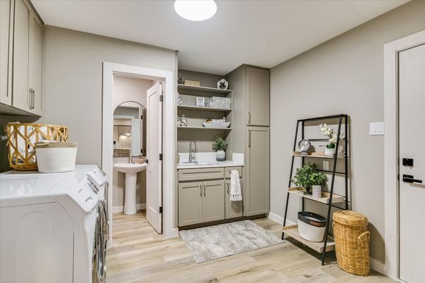 Interior, Washer, Wood Texture Flooring