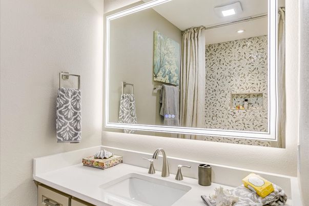 Bathroom, Interior, Recessed Lighting