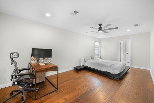 Bedroom, Home Office, Interior, Recessed Lighting, Wood Texture Flooring