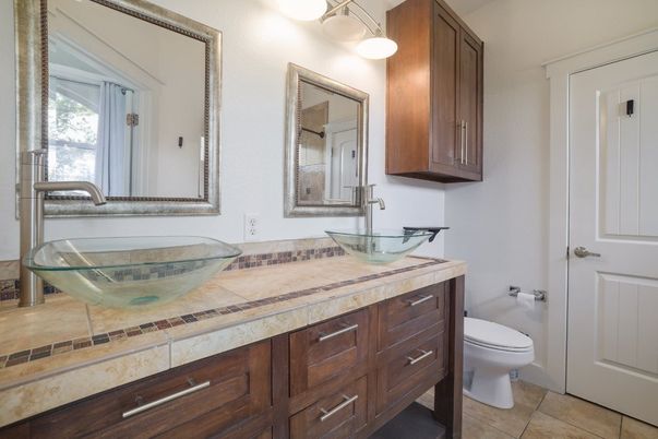Bathroom, Interior, Tile Countertops