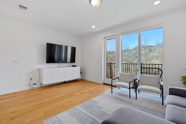 Interior, Living room, Recessed Lighting, Wood Texture Flooring