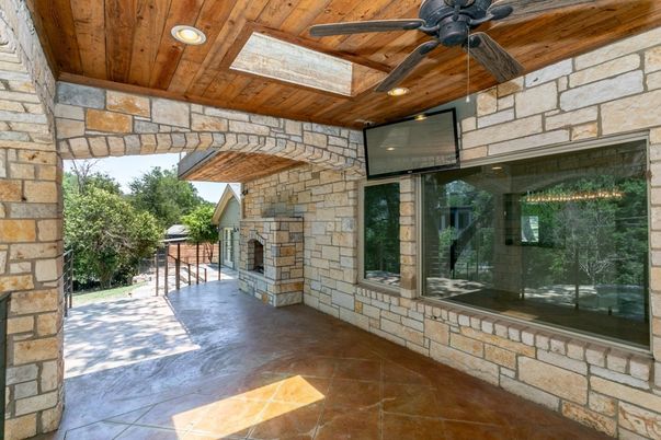 Exterior, Fireplace