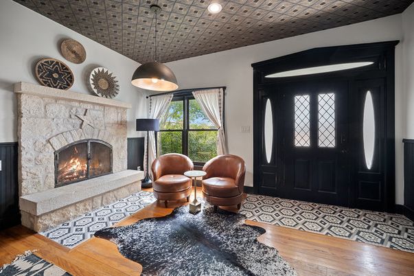 Fireplace, Interior, Living room, Pendant Lights, Recessed Lighting, Wood Texture Flooring