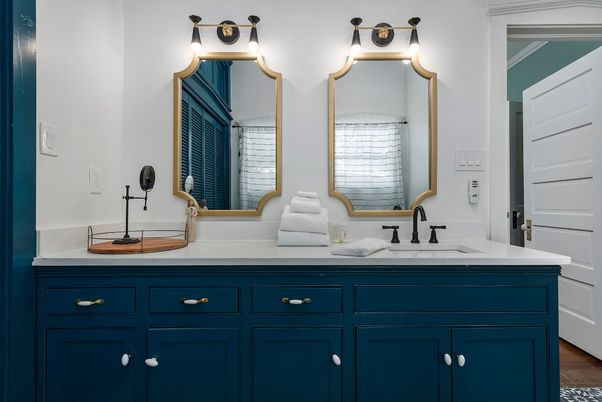 Bathroom, Dual Sink Vanities, Interior