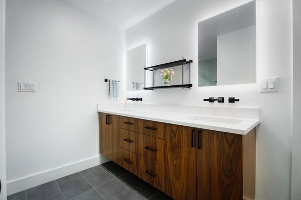 Bathroom, Dual Sink Vanities, Interior