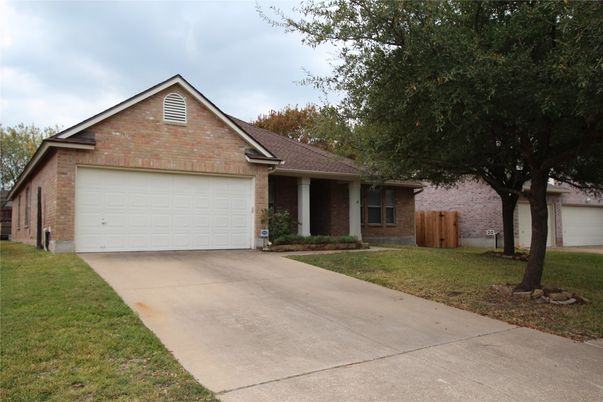 Attached, Exterior, Facade, Brick Facade, Ranch